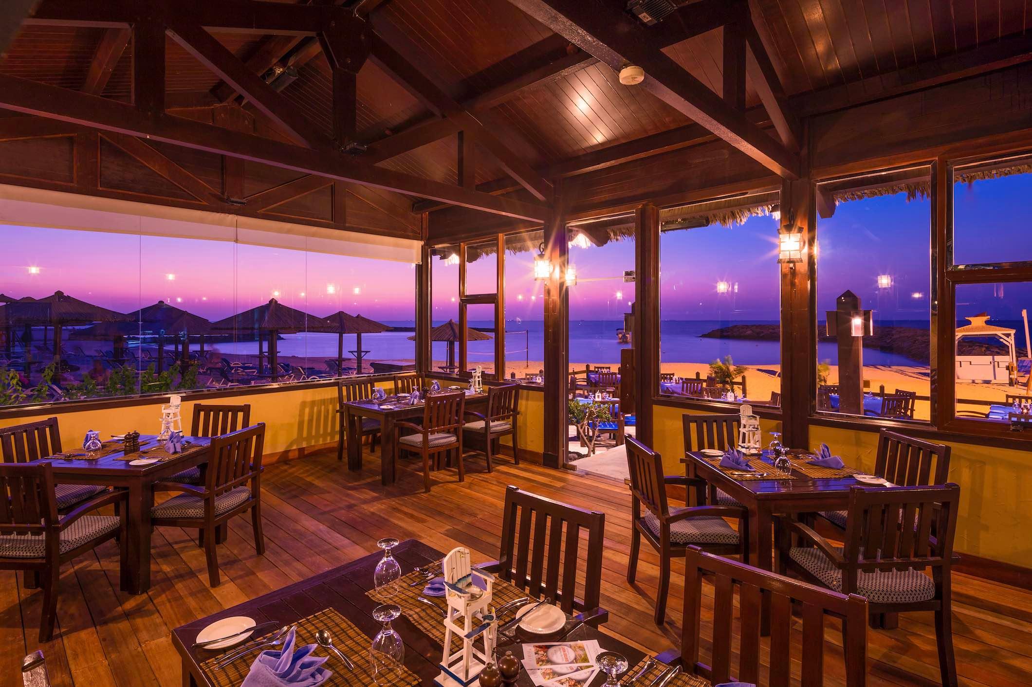 Foodie Corner: Casa Samak Seafood Restaurant, Coral Beach Resort Sharjah