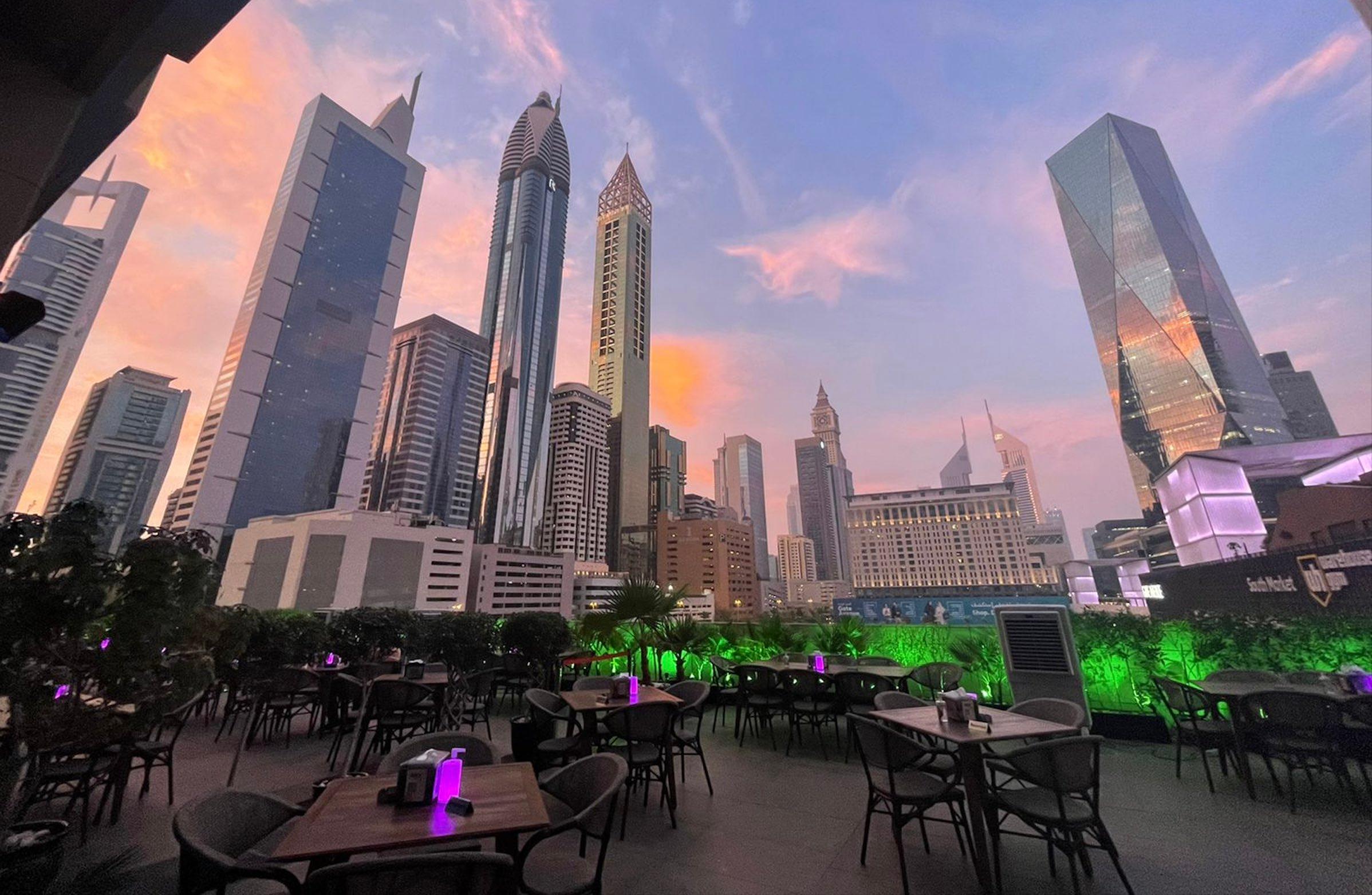 Al fresco dining is back at Buffalo Wings &#038; Rings