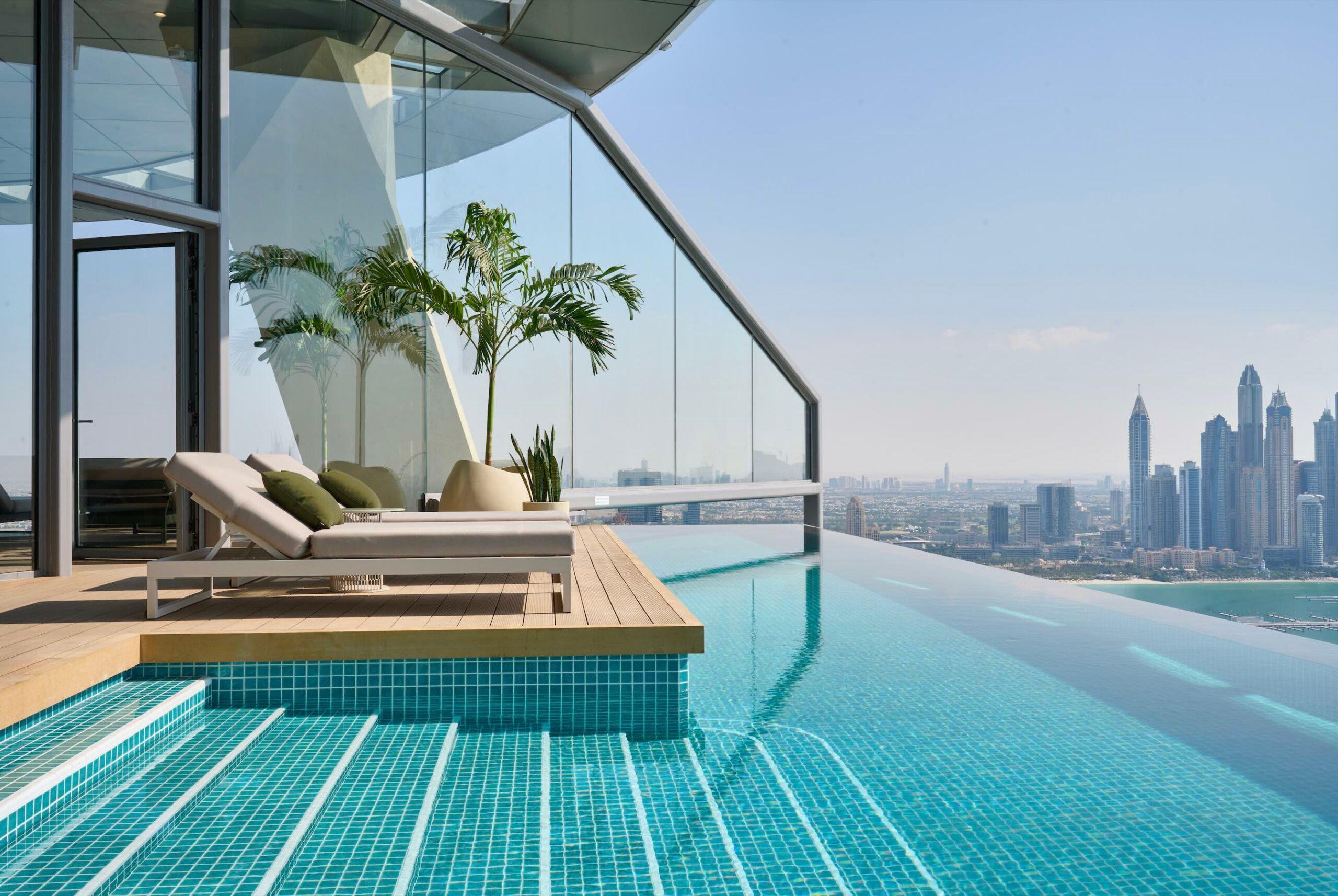 AURA Sky Pool &#038; Lounge: The Facts