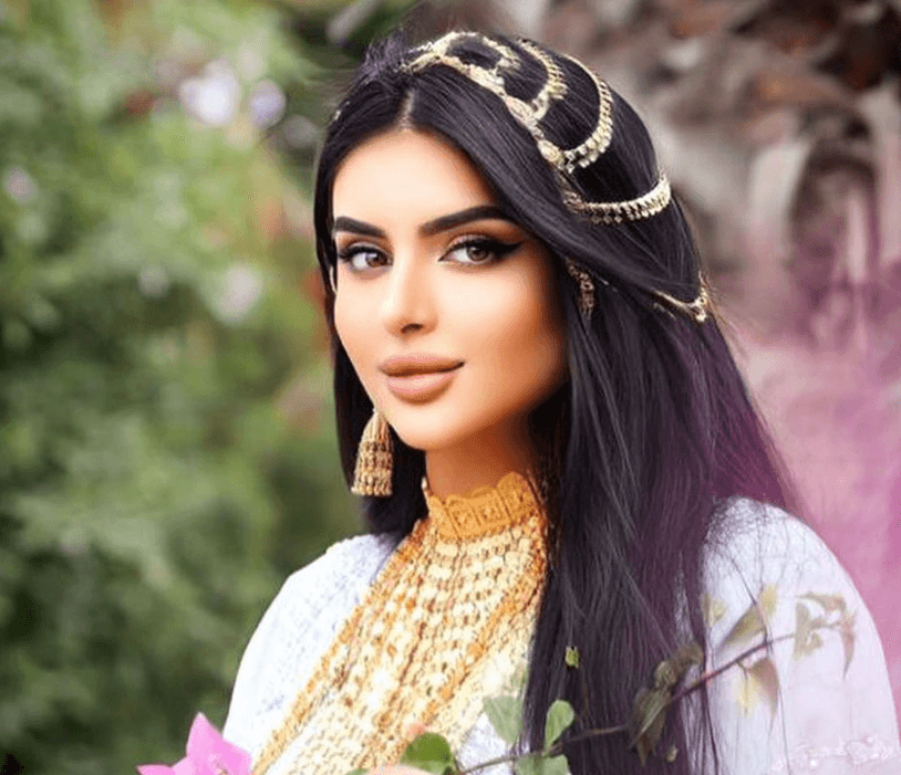 Sheikha Mahra announces that a royal baby is on the way