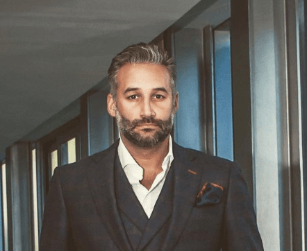Back 2 Skool in Dubai: Party in a parking lot with Dane Bowers and S Club 7