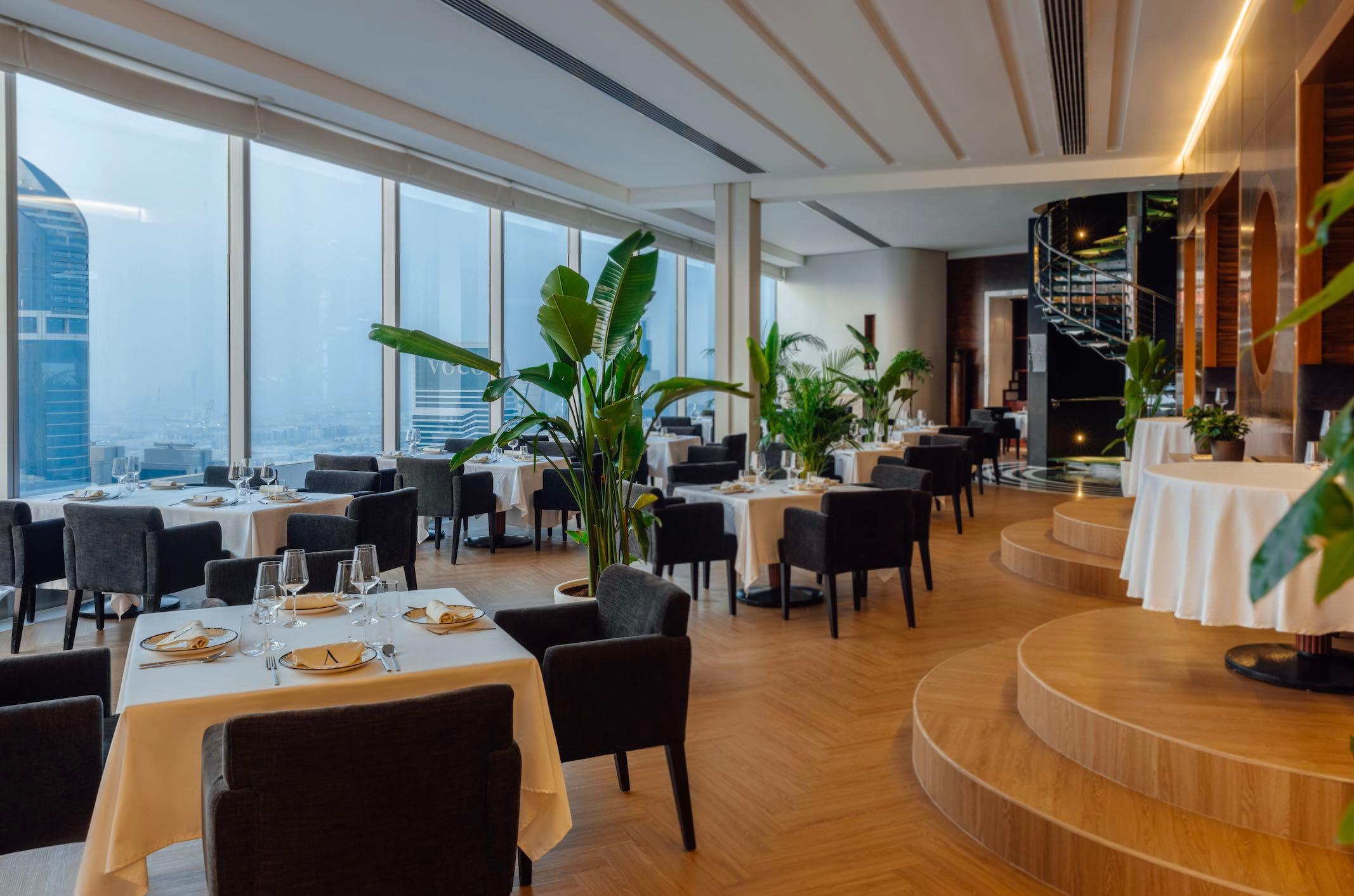 FACT First Look: Amuni Restaurant &#038; Lounge in Jumeirah Emirates Towers