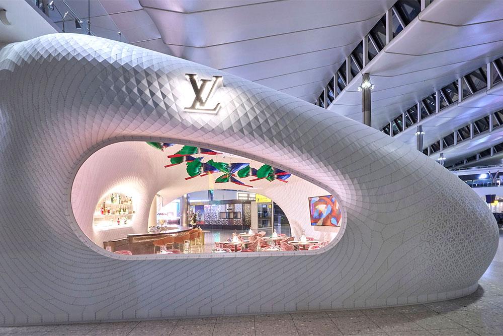 Louis Vuitton will open a chic café in London Heathrow Airport 