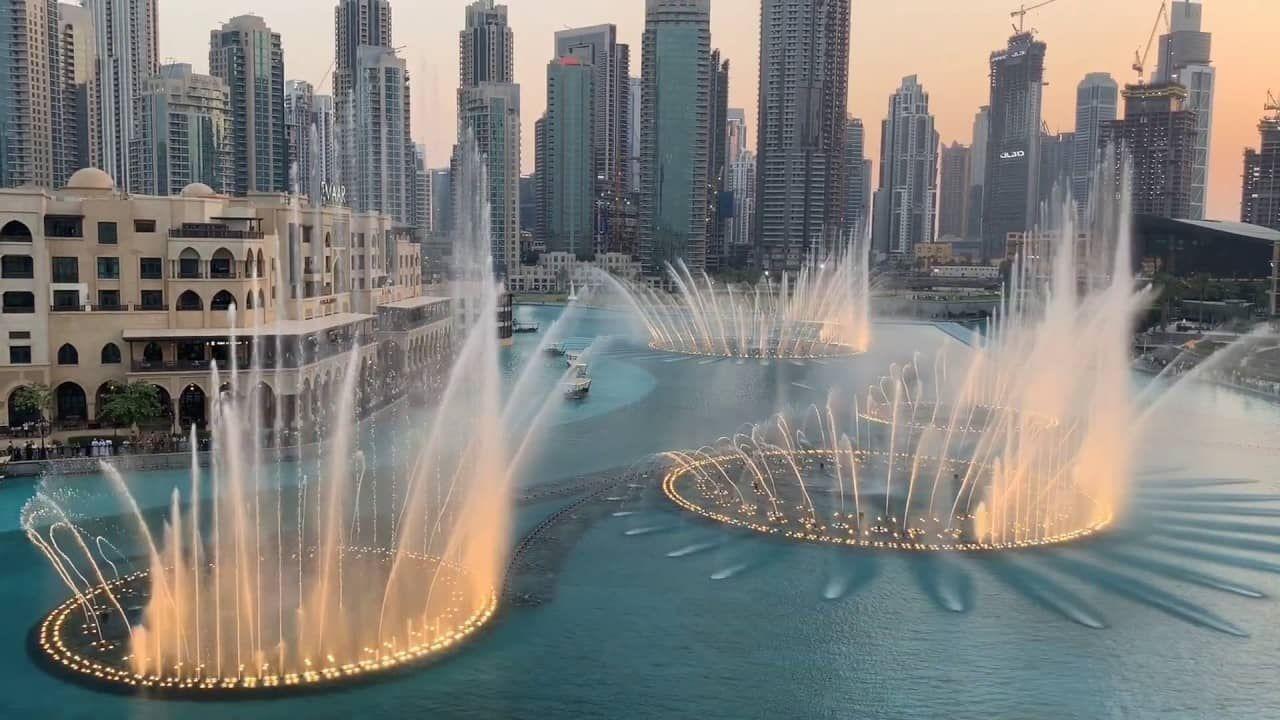 The Dubai Fountain takes a short break – but the show must go on