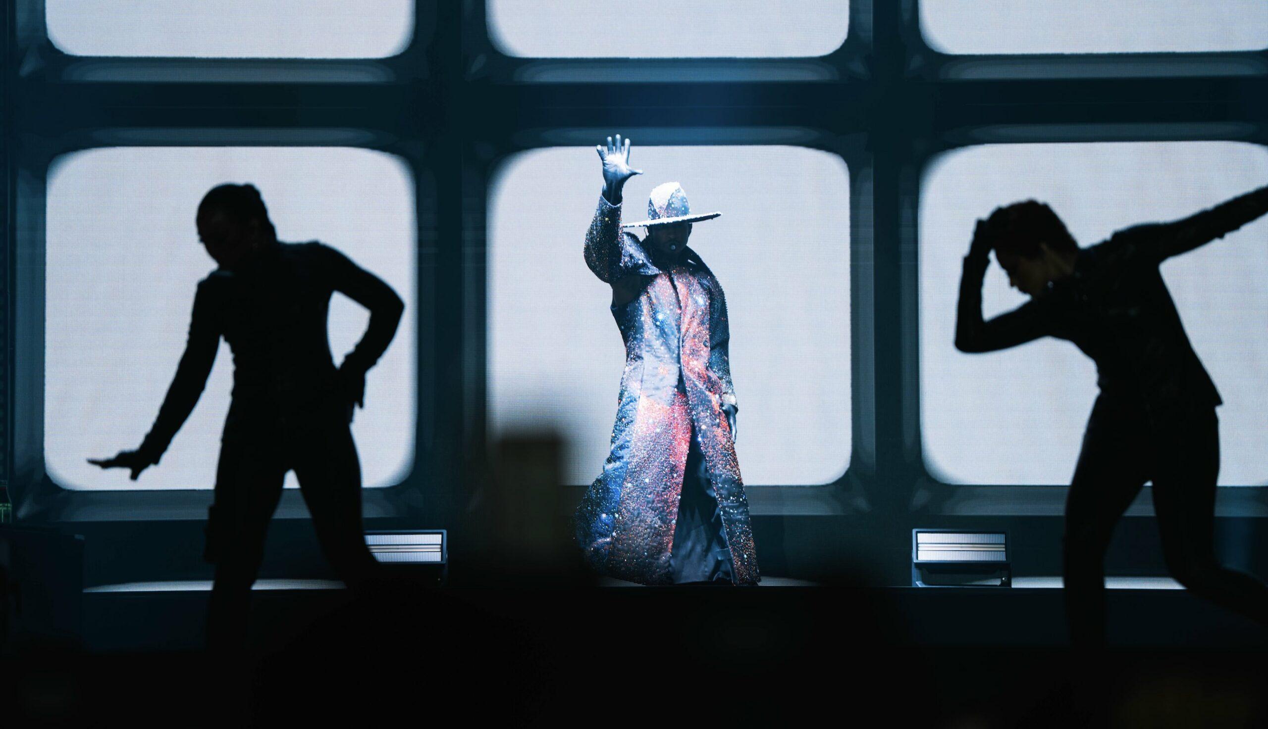 FACT Review: Usher makes Abu Dhabi go Yeah!
