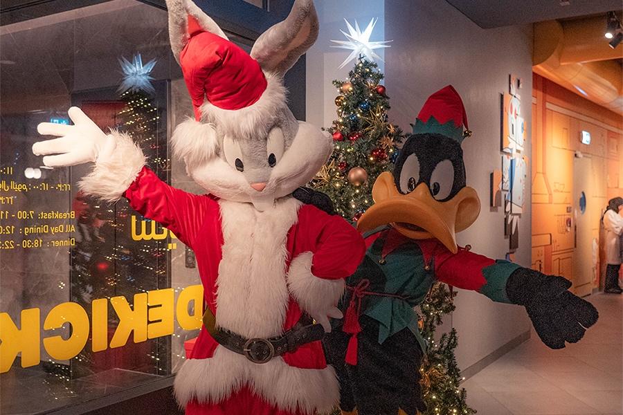 Celebrate the festive season at The WB™ Abu Dhabi, Curio Collection by Hilton