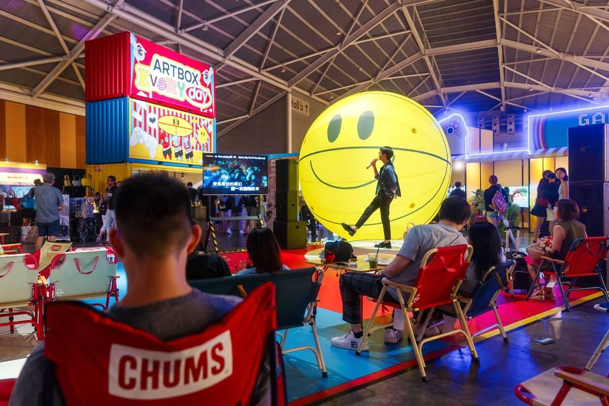 Artbox Singapore returns with a colourful Wiggle Wiggle takeover