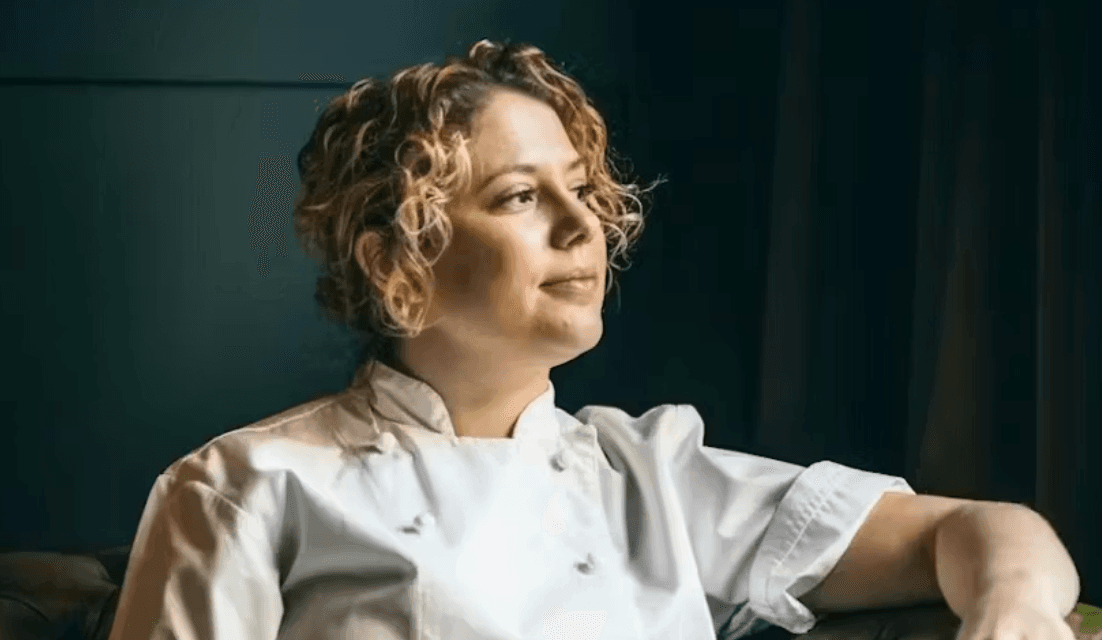 Teal by Sally Abé opens with a focus on seasonality and sustainability