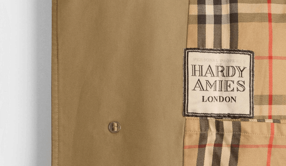 Burberry and V&A Unveil a Stylish New London Show for September