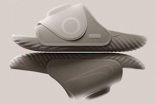 Your Slides Can Turn Into a Recovery Device with the Nike Air Zoom Hyperslide