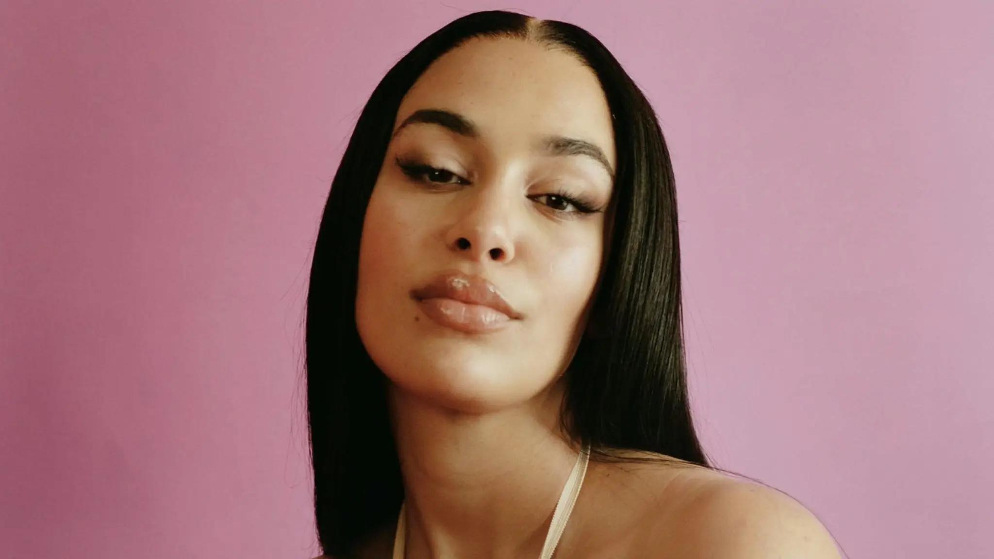 R&B Sensation Jorja Smith Joins The O2’s 20th Anniversary Line-up