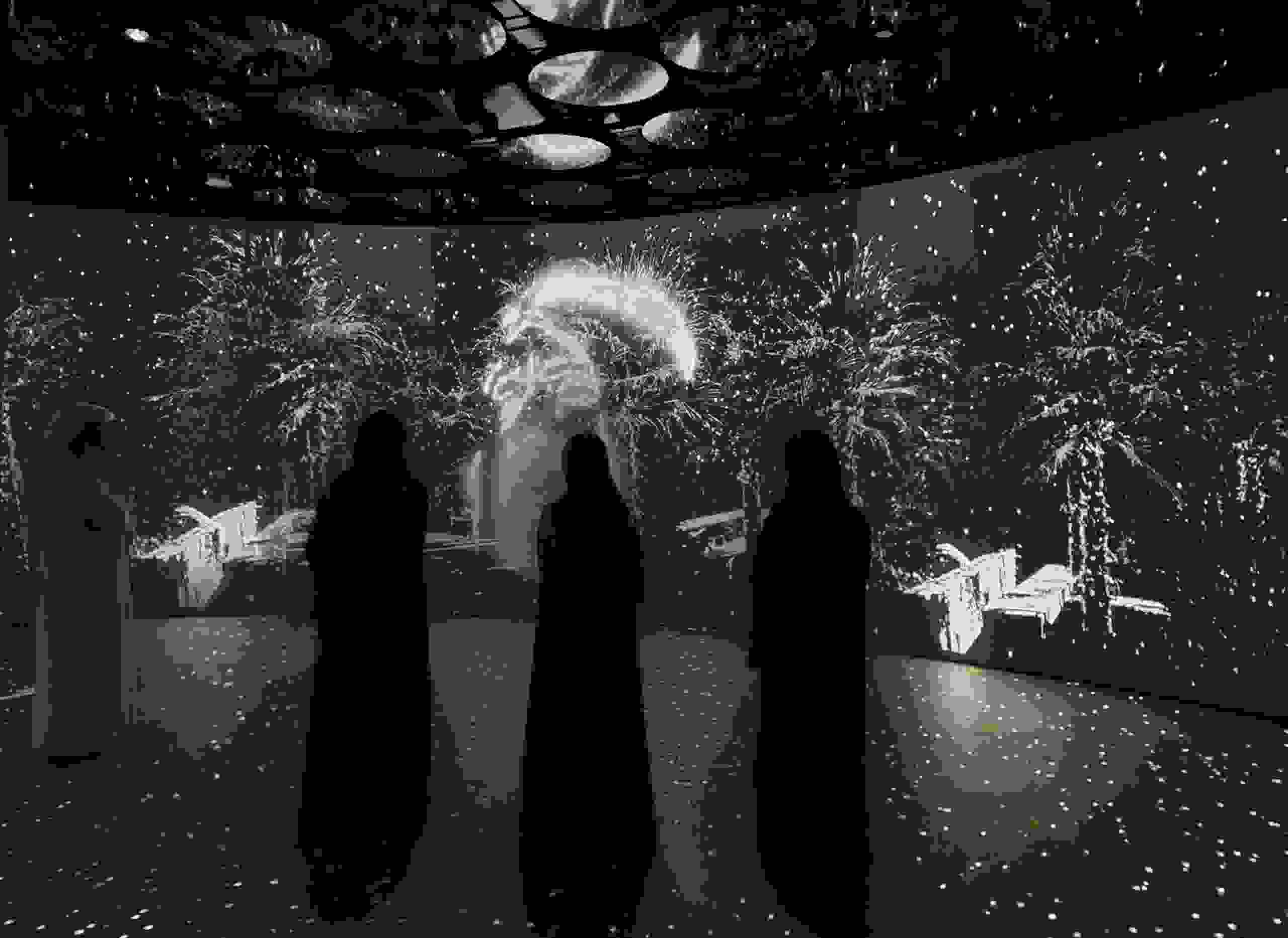 There’s a stunning new light show at Abu Dhabi’s Sheikh Zayed Grand Mosque -image