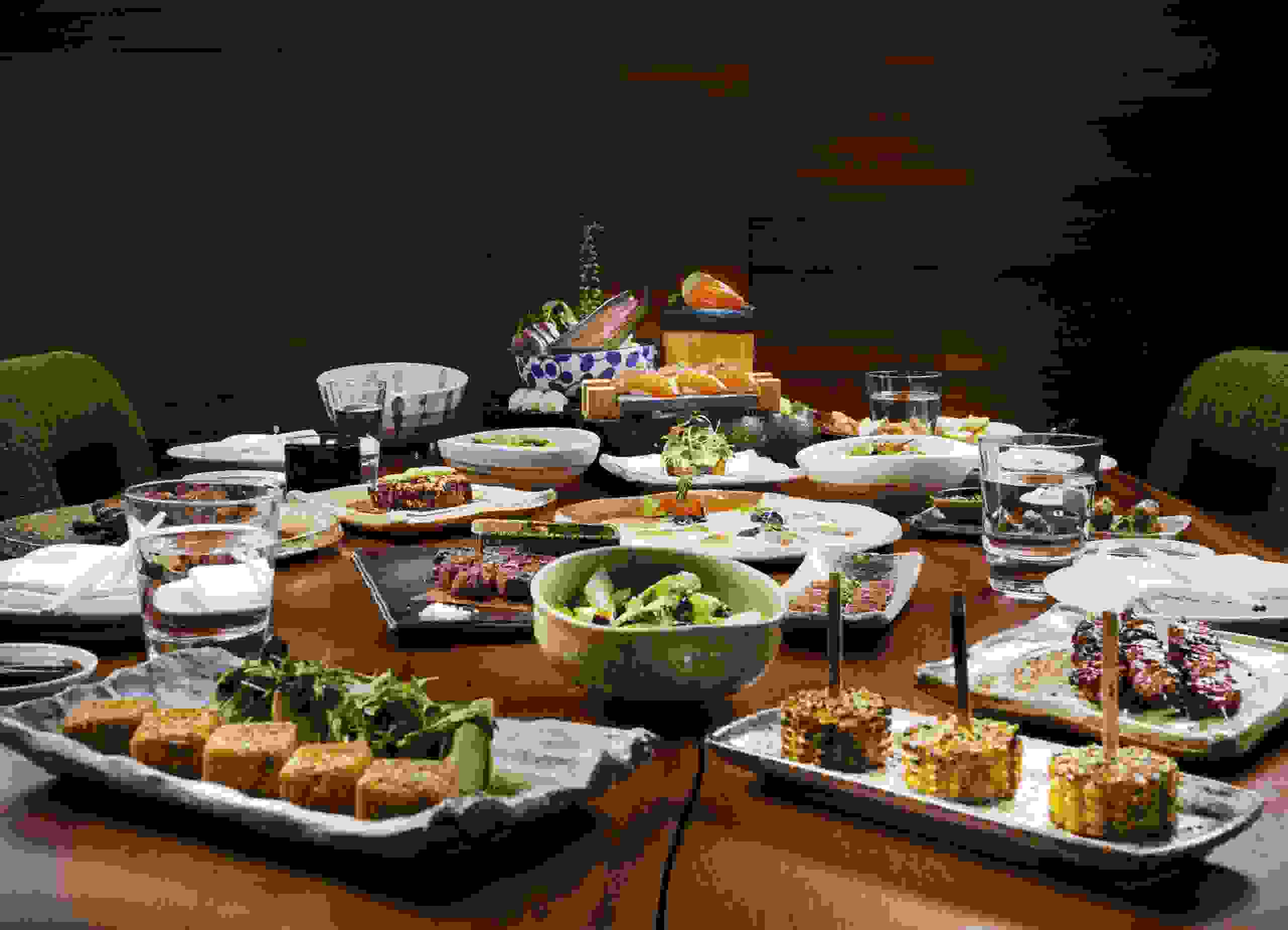 25 Incredible Indoor Brunches in Abu Dhabi to Try This Summer-image