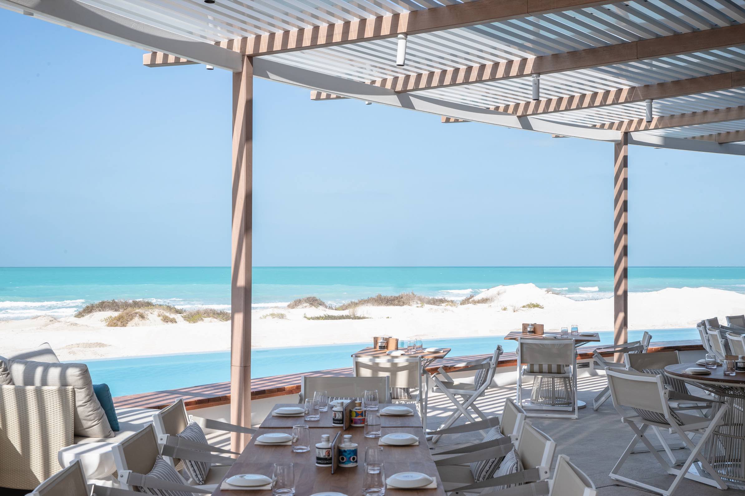 outdoor dining destinations in Abu Dhabi
