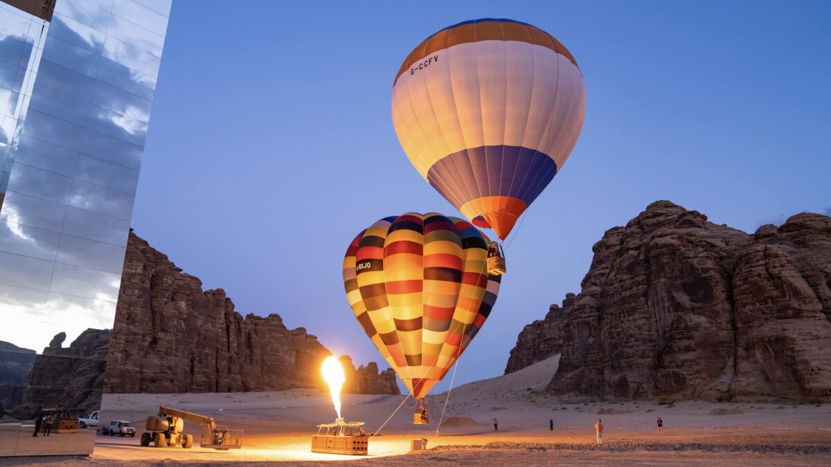hot air balloon AlUla